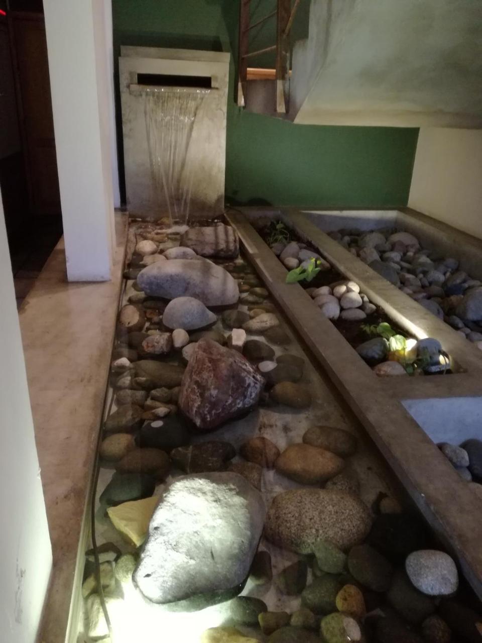 Hosteria Aca Al Sur Villa La Angostura Eksteriør billede