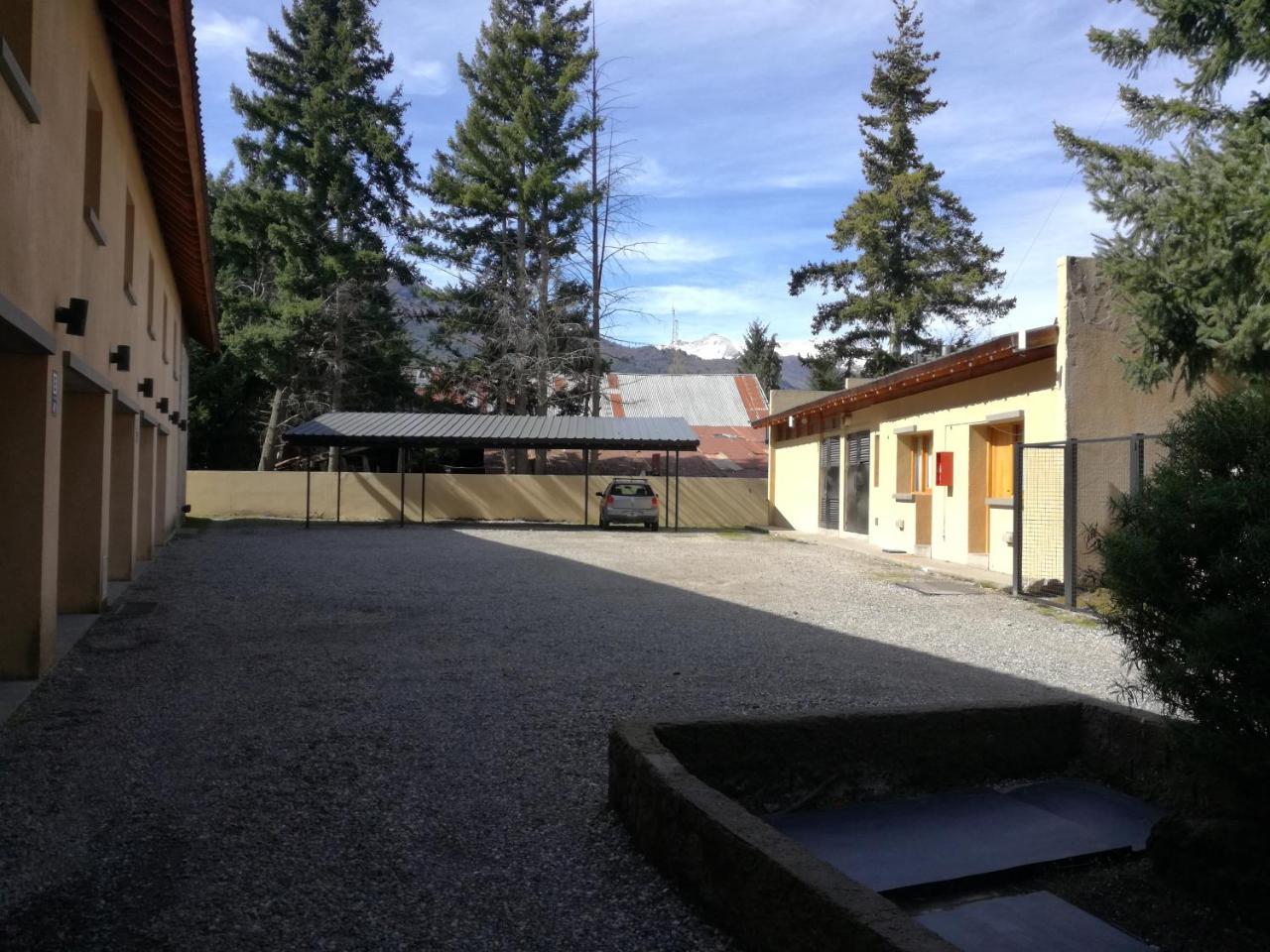 Hosteria Aca Al Sur Villa La Angostura Eksteriør billede